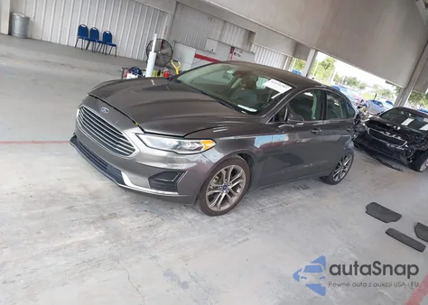 2019 Ford Fusion Sel z USA, uszkodzony, nr VIN 3FA6P0CD8KR233993